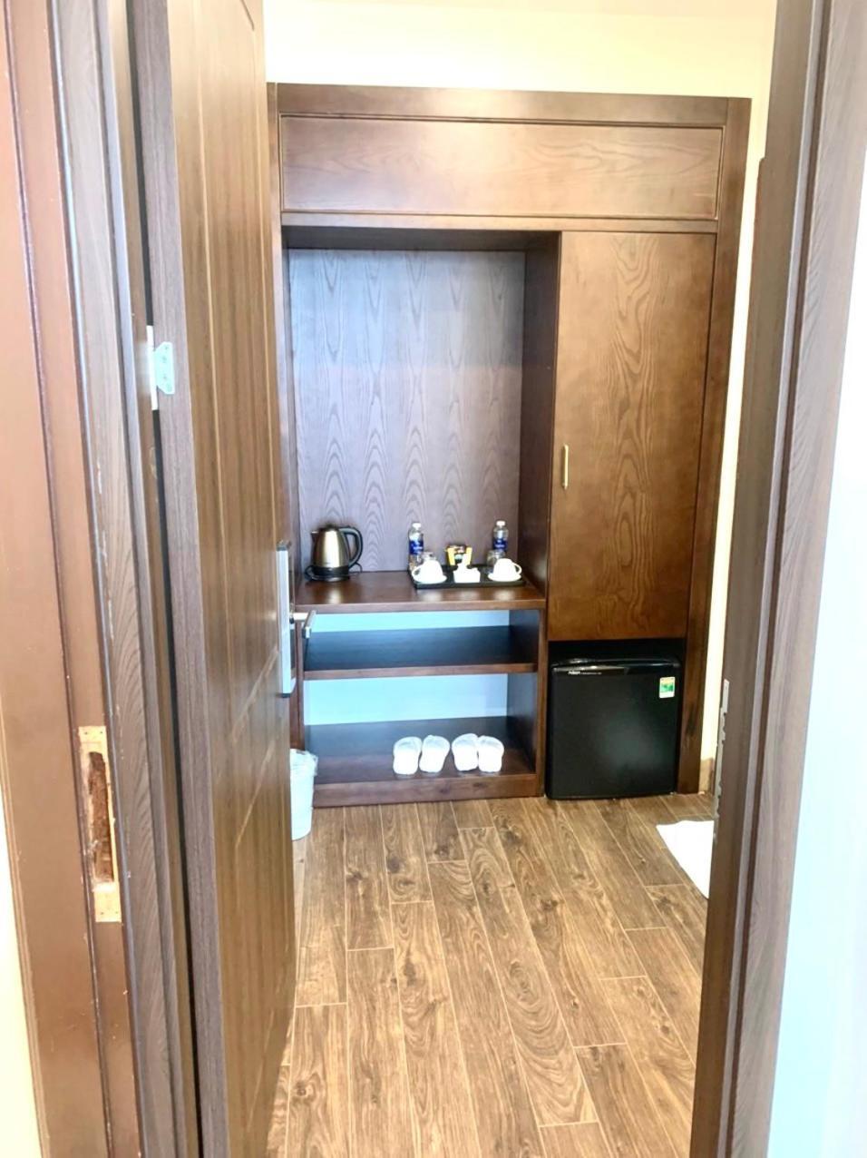 Royal Hotel Sai Dong - Long Bien Ханой Екстер'єр фото